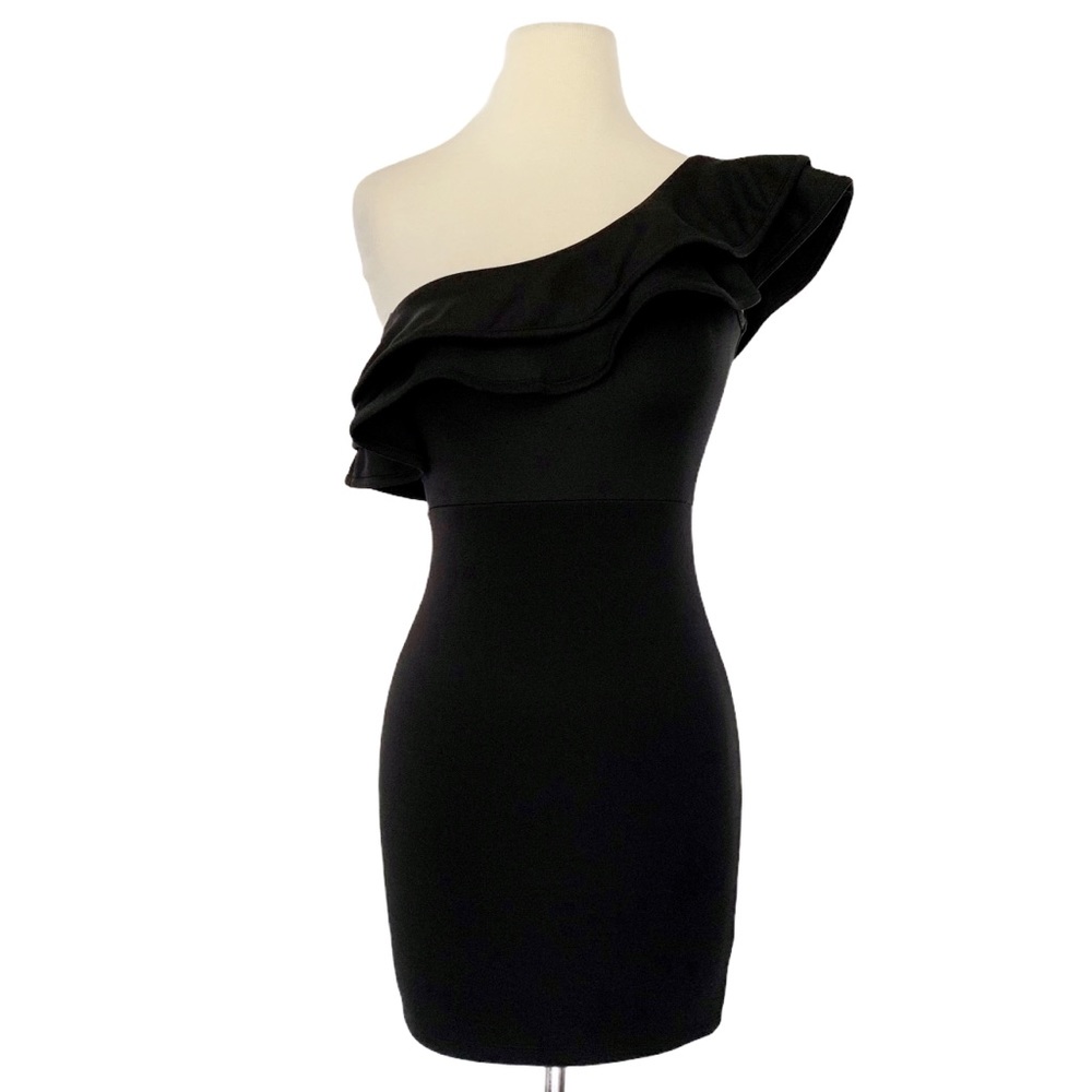 Foreign Exchange one shoulder ruffled body dress S